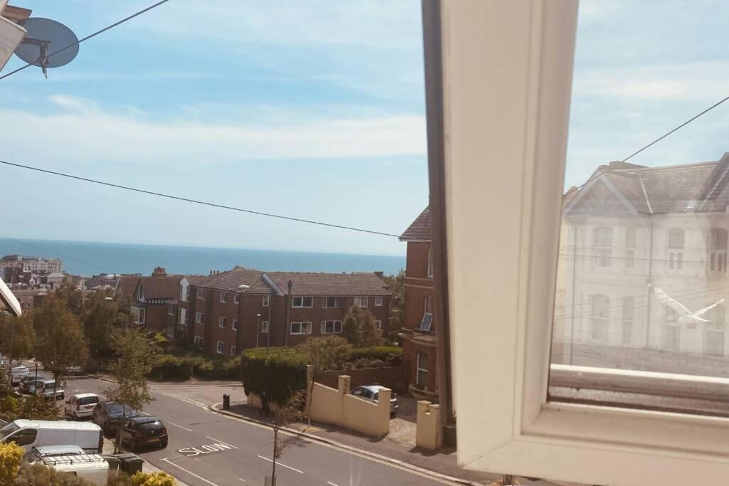 Unique Sea View Apartment Hastings Exterior photo