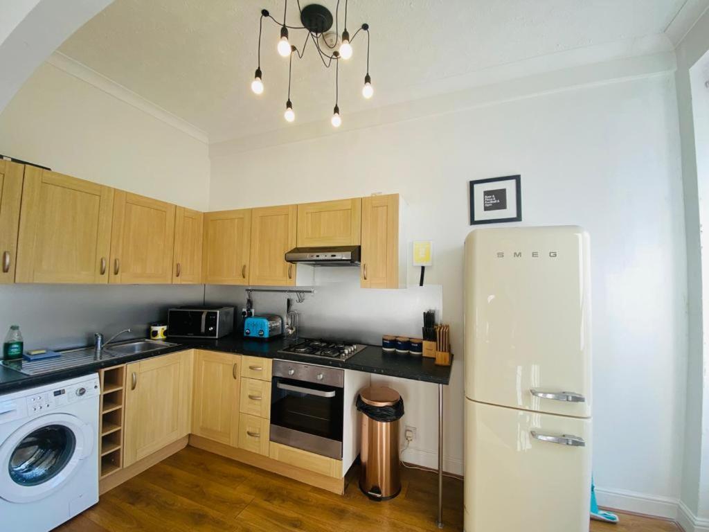 Unique Sea View Apartment Hastings Exterior photo